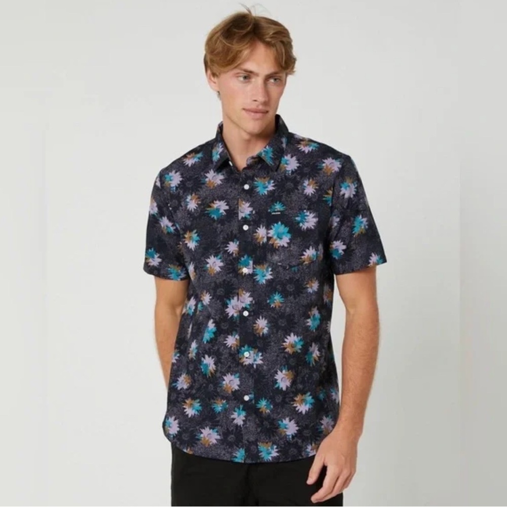 Volcom Warbler Button Down Shirt Size L